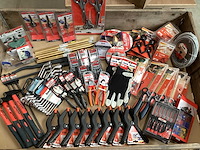 Kwb mix kavel diverse gereedschappen en accessoires (65x) - afbeelding 1 van  7