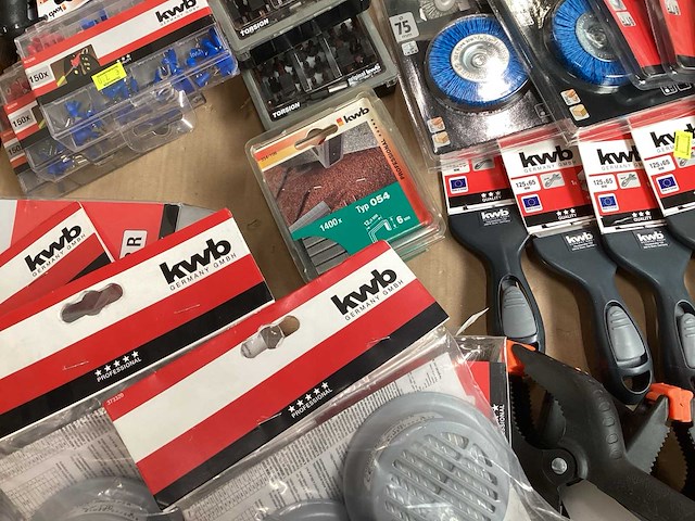 Kwb mix kavel diverse gereedschappen en accessoires (85x) - afbeelding 4 van  5