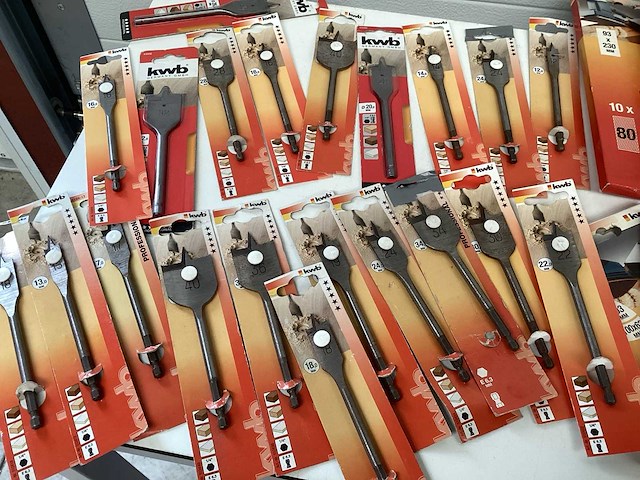 Kwb professional houtboren en partij schuurpapier. - afbeelding 2 van  9