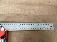 Kwb schrijfhaak aluminium 300mm (23x) - afbeelding 3 van  4