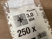 Kwb tegelkruisje 3 mm, zakje 250 stuks (363x) - afbeelding 3 van  4