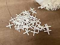 Kwb tegelkruisje 3 mm, zakje 250 stuks (363x) - afbeelding 4 van  4