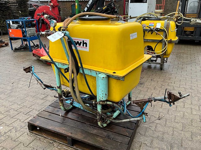 Kwh veldspuit - afbeelding 1 van  11