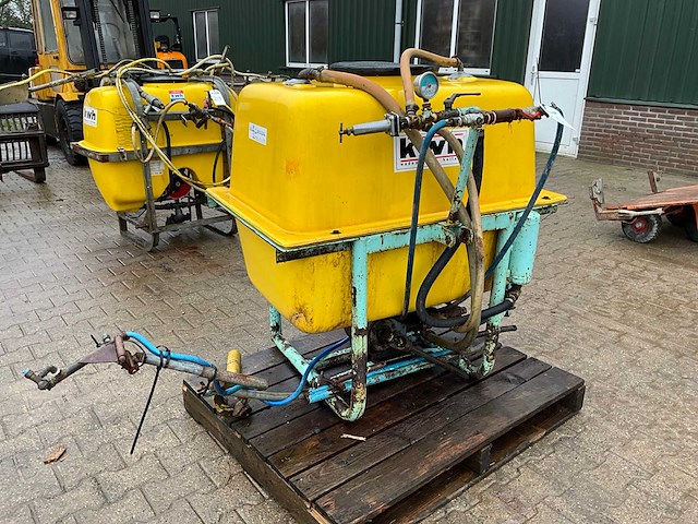 Kwh veldspuit - afbeelding 4 van  11