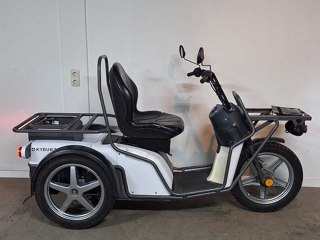 Kyburz dxp 5.0 45km elektrische bezorgscooter 3 wieler bezorgbromfiets - afbeelding 4 van  9