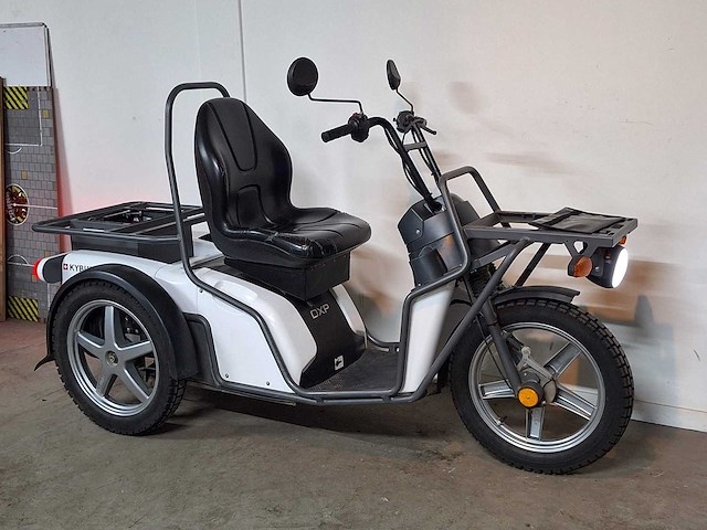 Kyburz dxp 5.0 45km elektrische bezorgscooter 3 wieler bezorgbromfiets - afbeelding 5 van  9