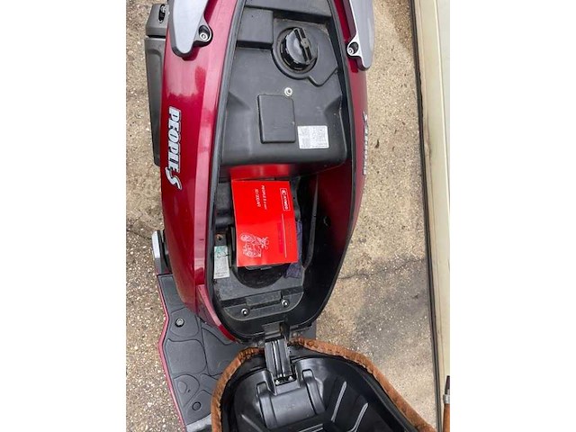 Kymco - agility - snorscooters - afbeelding 4 van  8