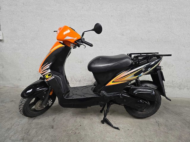 Kymco - bromscooter - agility - 4t 45km uitvoering fb836v - afbeelding 1 van  6