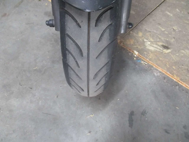 Kymco - bromscooter - agility - scooter - afbeelding 6 van  11