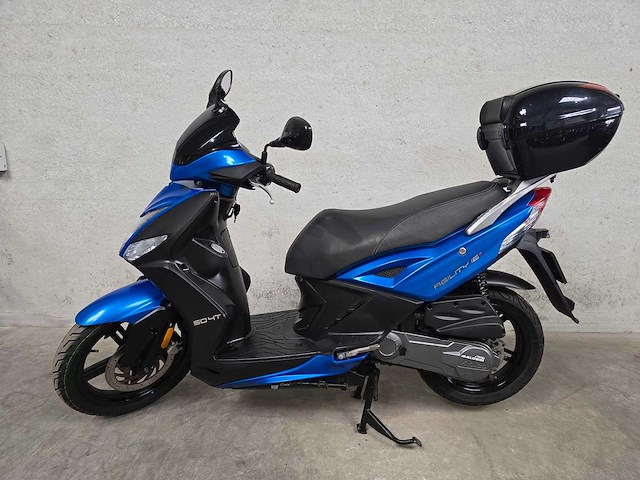 Kymco - bromscooter - agility 16+ - 4t 45km uitvoering drn22l - afbeelding 1 van  7