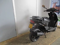 Kymco - bromscooter - agility 50 - scooter - afbeelding 9 van  11