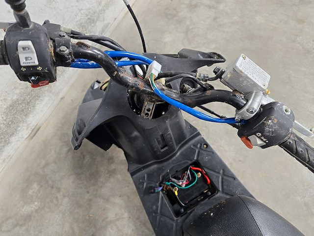 Kymco - bromscooter - agility carry - 4t 45km uitvoering dfk79x - afbeelding 7 van  7