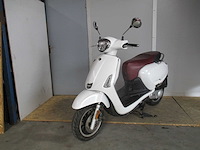 Kymco - bromscooter - new like - scooter - afbeelding 4 van  11