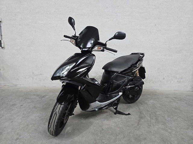 Kymco - bromscooter - super 8 - 4t 45km uitvoering d511bt - afbeelding 3 van  7