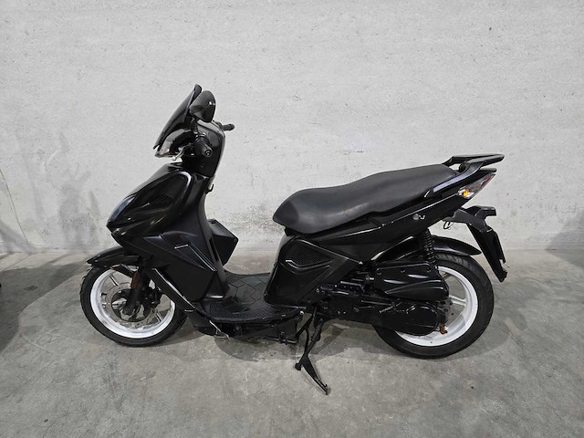 Kymco - bromscooter - super 8 - 4t 45km uitvoering f137ff - afbeelding 1 van  7