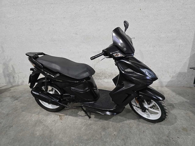Kymco - bromscooter - super 8 - 4t 45km uitvoering f137ff - afbeelding 2 van  7