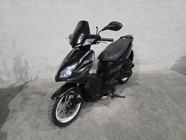 Kymco - bromscooter - super 8 - 4t 45km uitvoering f137ff - afbeelding 3 van  7