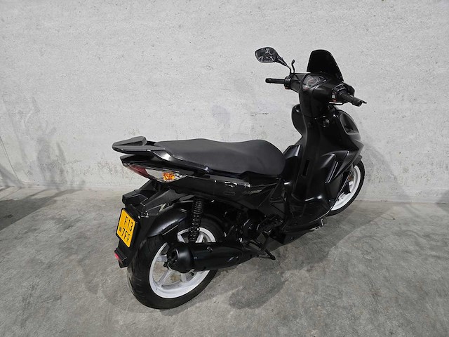 Kymco - bromscooter - super 8 - 4t 45km uitvoering f137ff - afbeelding 5 van  7
