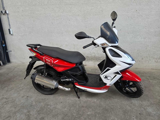 Kymco - bromscooter - super 8 - brommer - afbeelding 2 van  7