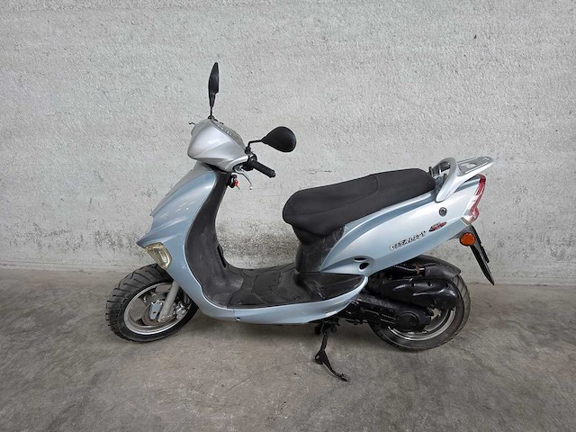 Kymco - bromscooter - vitality - 2t 45km uitvoering d664bj - afbeelding 6 van  7