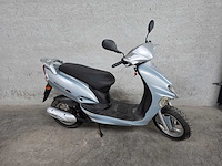 Kymco - bromscooter - vitality - 2t 45km uitvoering d664bj - afbeelding 7 van  7