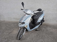 Kymco - bromscooter - vitality - 2t 45km uitvoering d664bj - afbeelding 1 van  7