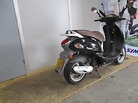 Kymco - bromscooter - yup 50 2 takt - scooter - afbeelding 9 van  11