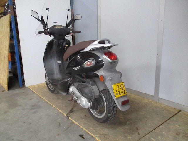 Kymco - bromscooter - yup 50 2 takt - scooter - afbeelding 2 van  5