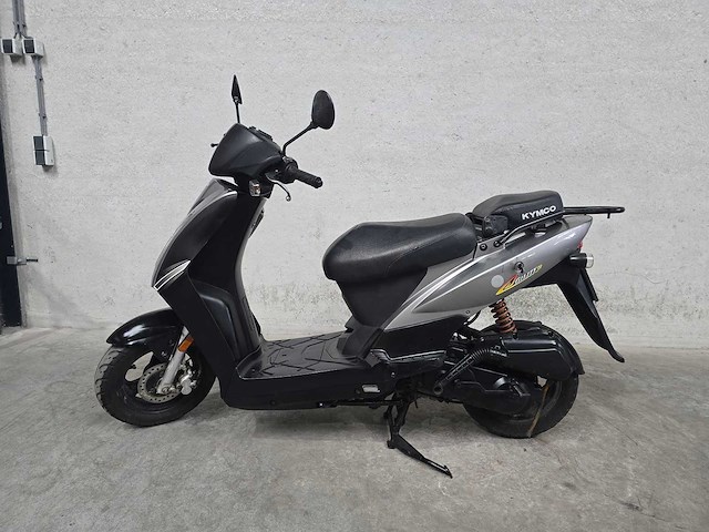 Kymco - snorscooter - agility - 4t 25km uitvoering d817px - afbeelding 1 van  7