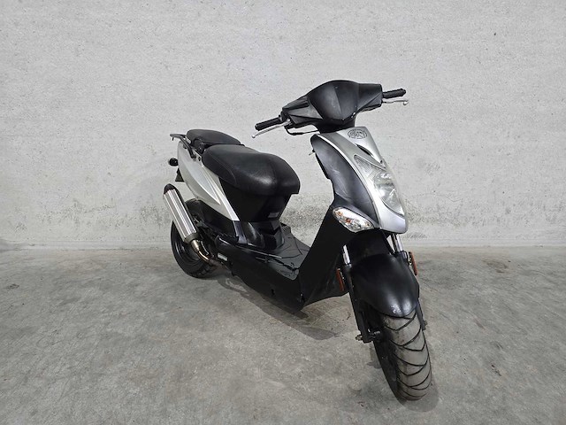Kymco - snorscooter - agility - 4t 25km uitvoering f118ft - afbeelding 7 van  7