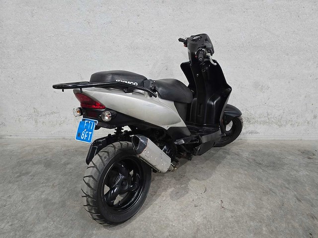 Kymco - snorscooter - agility - 4t 25km uitvoering f118ft - afbeelding 2 van  7
