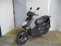 Kymco - snorscooter - agility - scooter - afbeelding 9 van  9