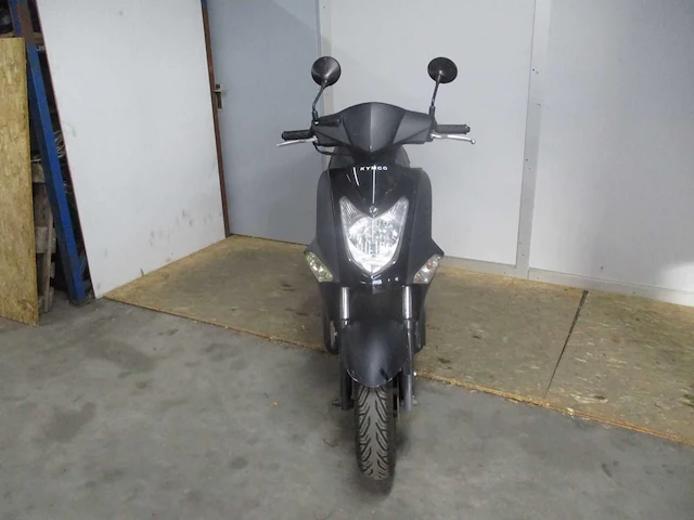 Kymco - snorscooter - agility - scooter - afbeelding 1 van  9