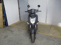 Kymco - snorscooter - agility - scooter - afbeelding 1 van  9