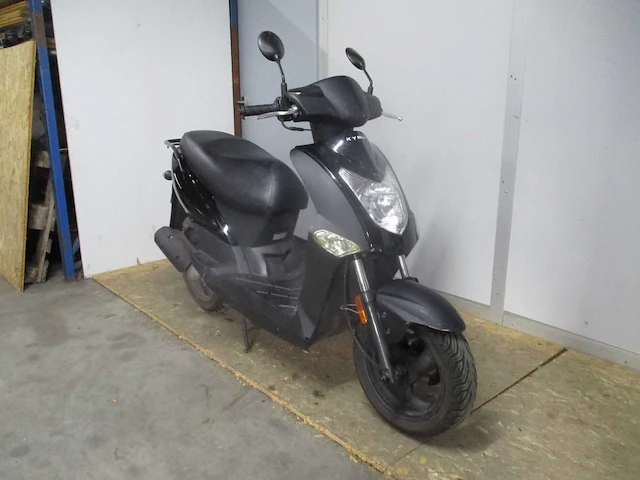 Kymco - snorscooter - agility - scooter - afbeelding 7 van  9