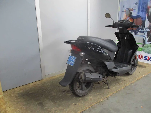 Kymco - snorscooter - agility - scooter - afbeelding 3 van  9
