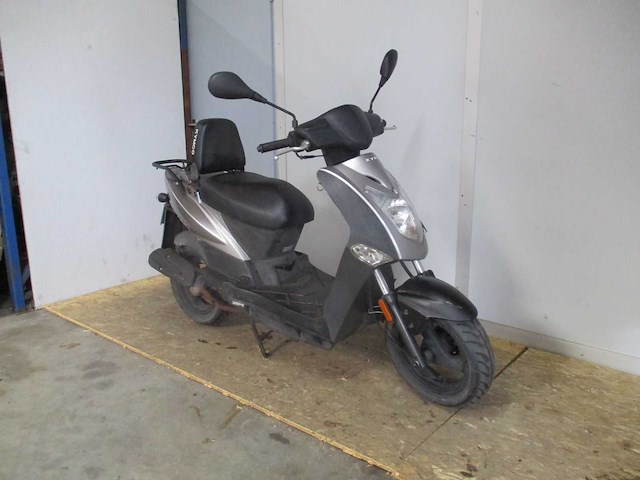 Kymco - snorscooter - agility 50 - scooter - afbeelding 6 van  10