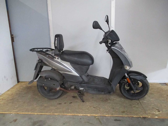 Kymco - snorscooter - agility 50 - scooter - afbeelding 7 van  10