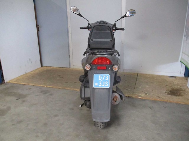 Kymco - snorscooter - agility 50 - scooter - afbeelding 9 van  10