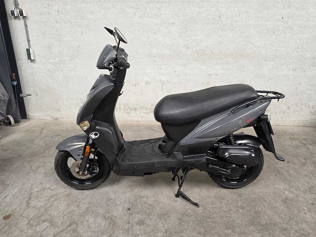 Kymco - snorscooter - agility fat - 4t 25km uitvoering djx57r - afbeelding 1 van  7