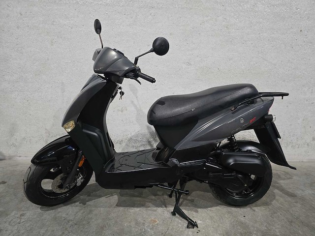 Kymco - snorscooter - agility fat 12 - 4t 25km uitvoering dgk87v - afbeelding 1 van  7