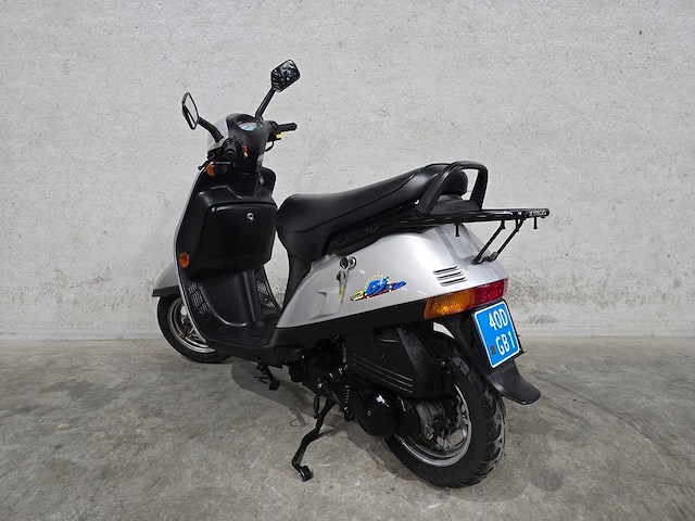 Kymco - snorscooter - dj refined 50 - 2t 25km uitvoering 40dgb1 - afbeelding 7 van  9