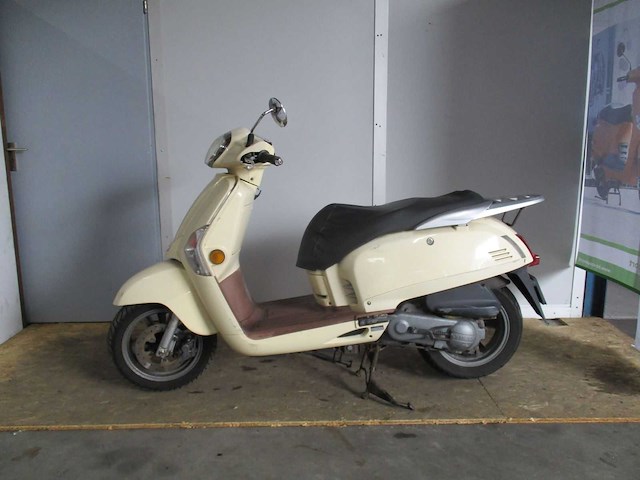 Kymco - snorscooter - like 50 - scooter - afbeelding 1 van  11