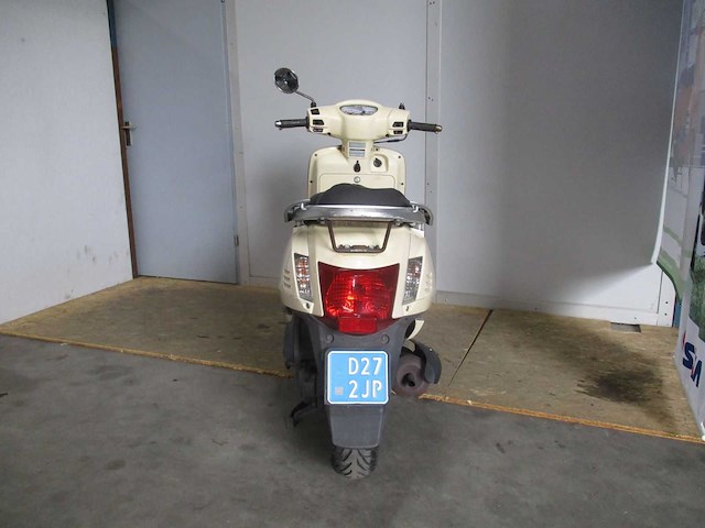 Kymco - snorscooter - like 50 - scooter - afbeelding 10 van  11