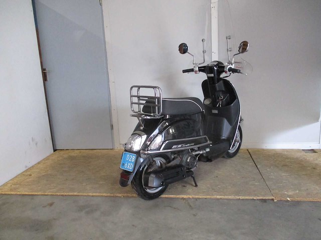 Kymco - snorscooter - new sento 50i - scooter - afbeelding 9 van  11