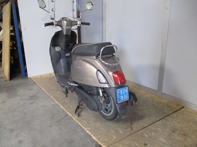 Kymco - snorscooter - new sento 50i (injectie) - scooter - afbeelding 2 van  11