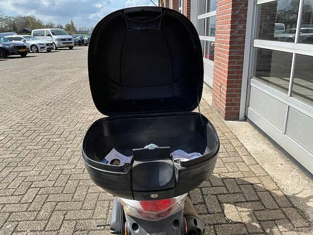 Kymco - snorscooter - people s - brommer - 2010 - afbeelding 6 van  9