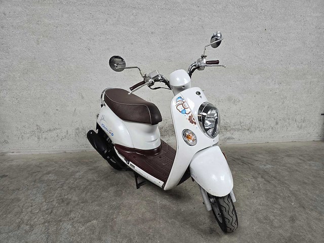 Kymco - snorscooter - sento - 4t 25km uitvoering d424nv - afbeelding 1 van  2