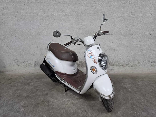 Kymco - snorscooter - sento - brommer - afbeelding 4 van  6
