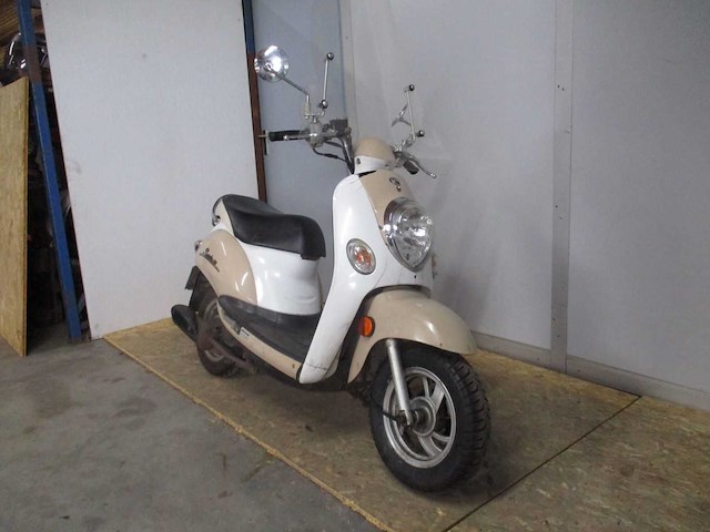 Kymco - snorscooter - sento 50 - scooter - afbeelding 6 van  10